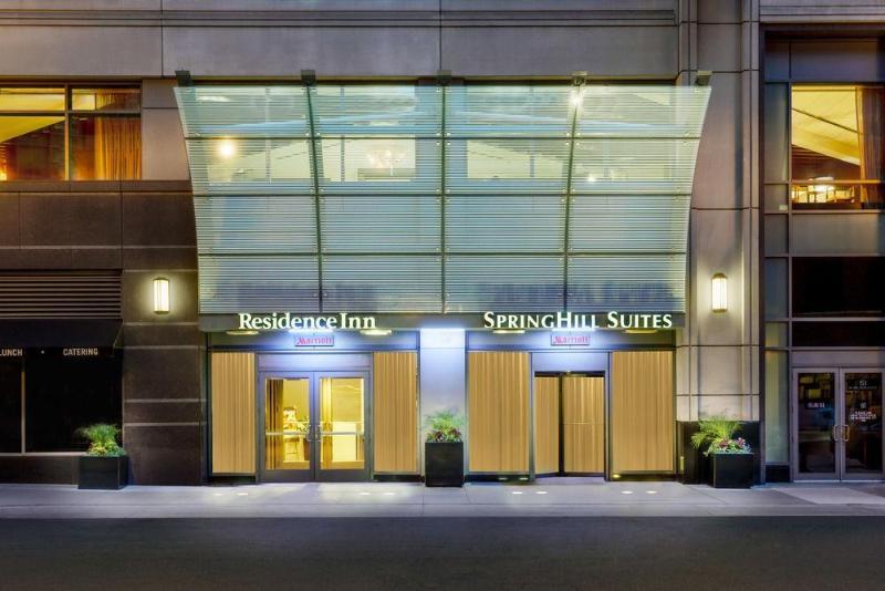 Springhill Suites Chicago Downtown/River North Exterior photo